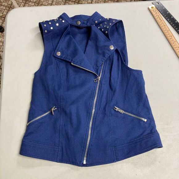 ROCK & REPUBLIC Women’s Blue Moto Studded Vest Size Medium - Picture 9 of 12